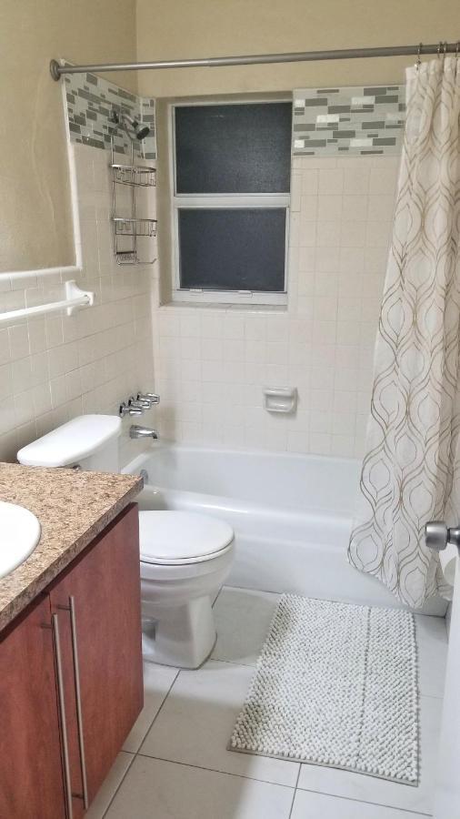 Glam 2 Bedroom Apartment Close To Nsu In Cooper City Exteriér fotografie